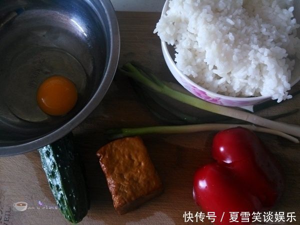 零食|一碗剩米饭,巧做一堆米饼,香爆了,好吃到哭,还可以当作零食