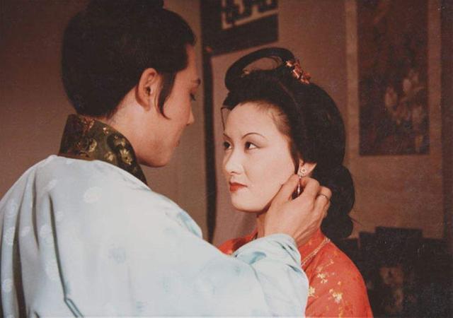 鳳姐#《紅樓夢》里有愛情的婚姻和無愛情的婚姻都是一地雞毛