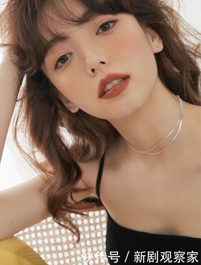 新年换个风格,这个“冰糖山楂妆”复古惊艳,过年超适合