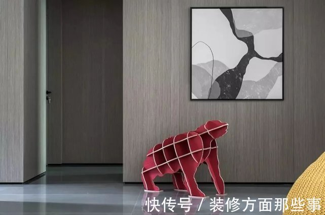 百叶|160㎡现代简约风,木饰面+黑色百叶,通透高级有气质!