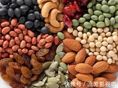 爸爸妈妈|4种“零食”爸爸妈妈尽量多给孩子吃,或能促进脑部发育,别不舍