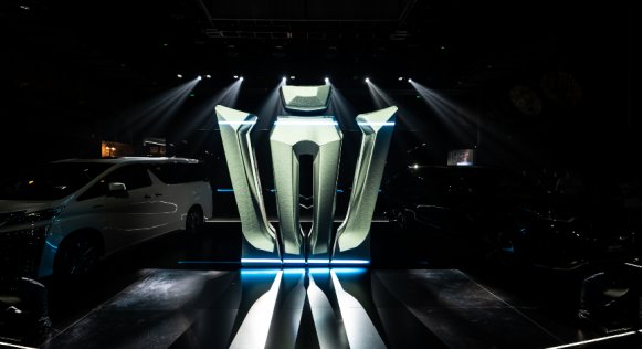 皇冠|“承经典 铸传奇”，看一汽丰田为皇冠赋予了哪些新的生机