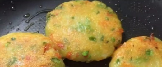 土豆新吃法,不用炒,不用炖,比烤肉还香,一定要做给最爱的人吃