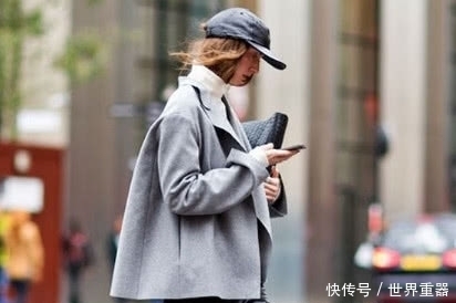 增高运动鞋|无论你奔几,穿大衣少配3种“显胖鞋”!