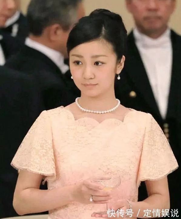 复制黏贴 日本皇室,皇冠不超过200万,款式还都是复制黏贴式