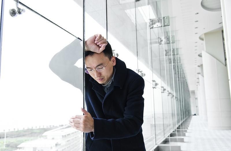 趁早|早起3个信号,是脑梗来临,若家人占1个,趁早提醒