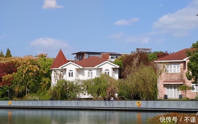 R2|「集微拆评」坚果R2评测：旗舰配置加独有功能，手机更好用了