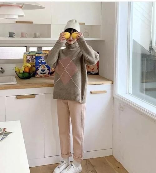 卫衣 + 靴子,毛衣 + 阔腿裤,这20套早春穿搭,好看极了