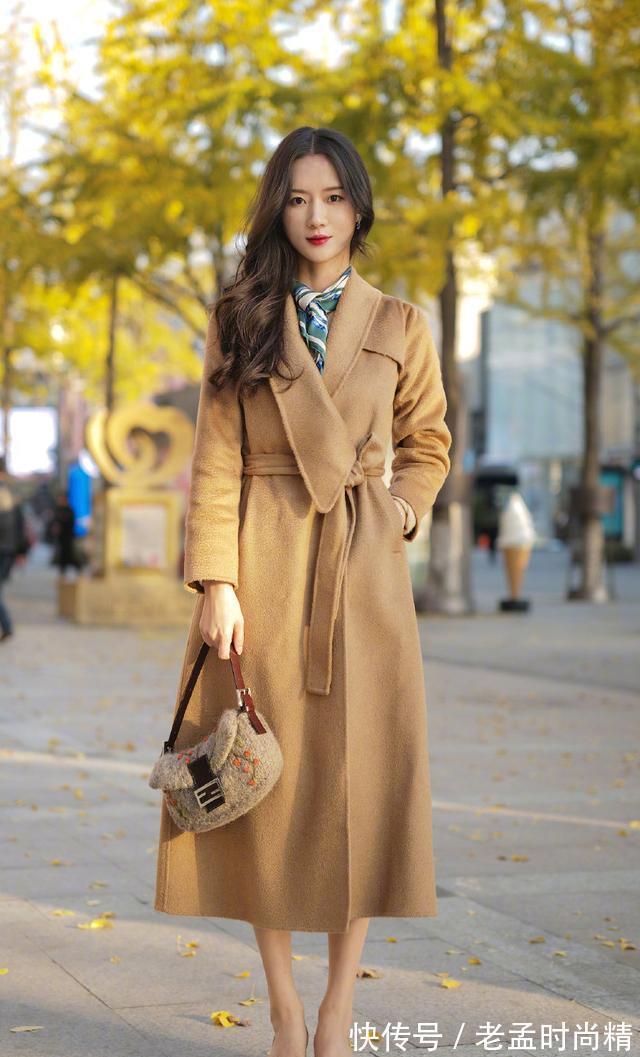 小女生 寒冷的冬天,自带气场的大衣时髦又保暖,小女生也能穿出大气场