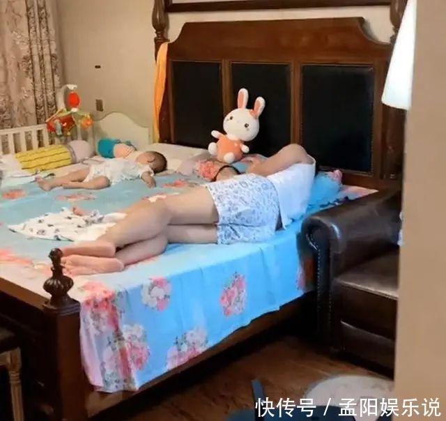 宝妈|“双标爸爸”带娃午睡火了,搂着女儿甜如蜜,儿子:我是捡来的吧