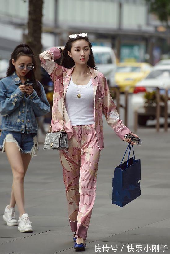穿搭 时尚搭配，肤白貌美大长腿，大概就是说的小姐姐这样的