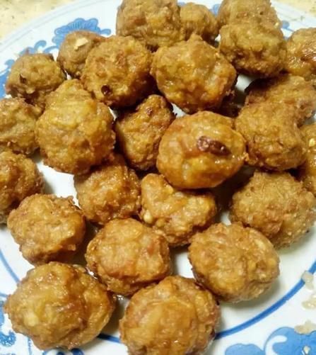 不管炸什么丸子,牢记这3个诀窍,丸子外酥里嫩,大人小孩抢着吃