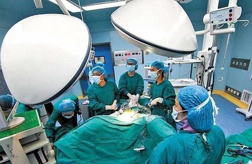 产科男医生|这些个分娩时遇到的尴尬事，过来人看看，有你吗