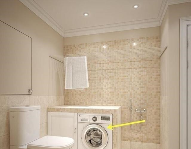 收纳|马桶不靠墙，直接和淋浴房隔断合并，上方装个置物架还能用来收纳！