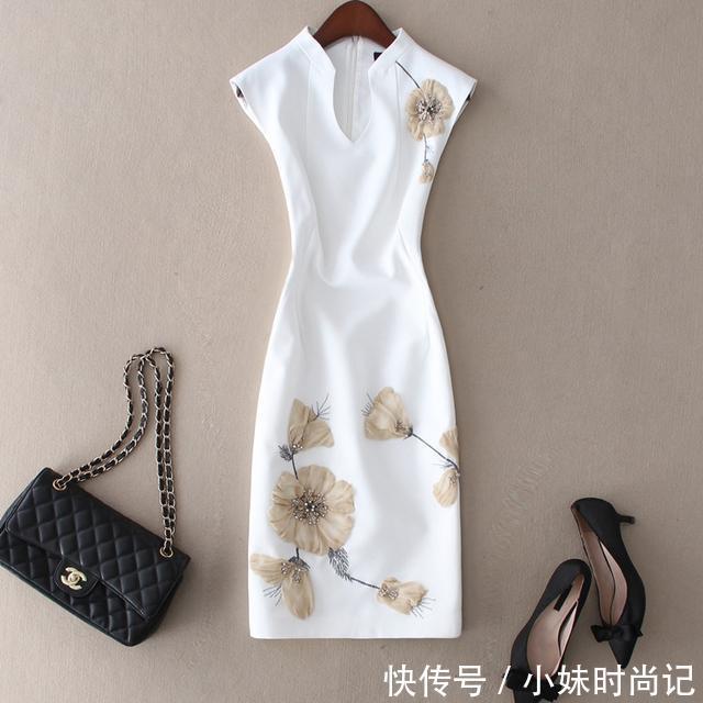 时尚|论时髦和显瘦,我只服收腰修身款裙子