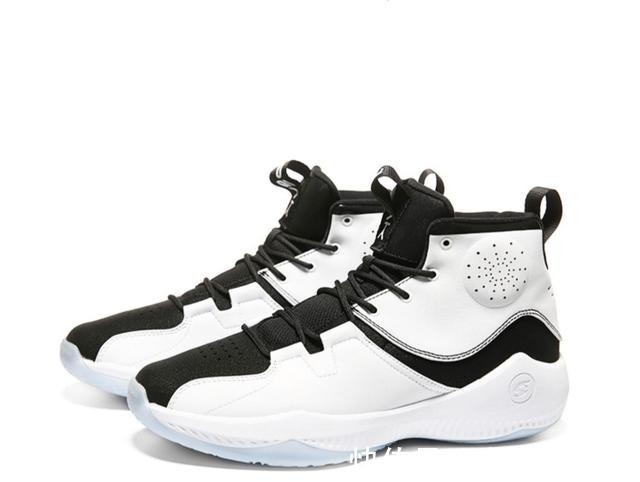 匹克 安踏的气垫鞋，匹克的“驭帅”，国产什么时候能站起来！