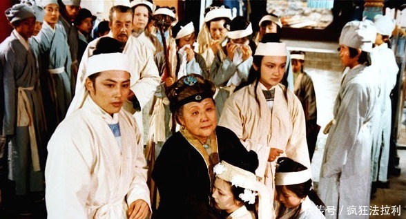 棺木|秦可卿盛大的葬礼，给贾府埋下三宗罪，宗宗足够抄家