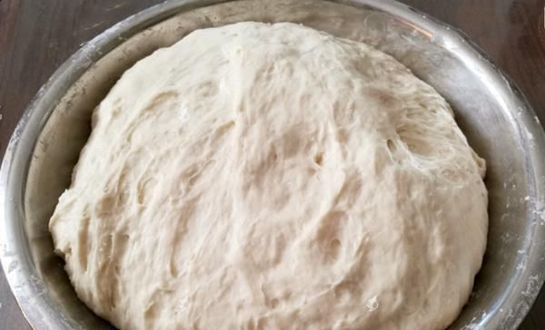 无论蒸馒头还是包子,发面只加酵母是大忌,加点“它”分分钟溢盆