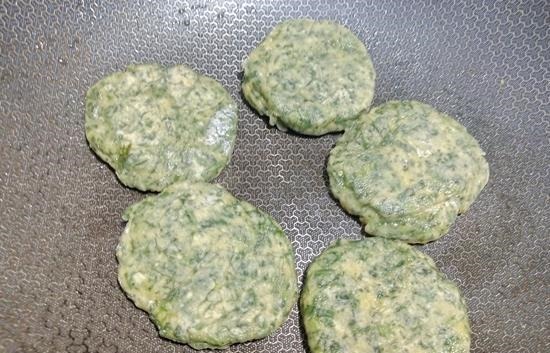 茼蒿菜|80岁的外公几乎天天吃这饼,脸色红润睡眠好,每天早上睡到自然醒