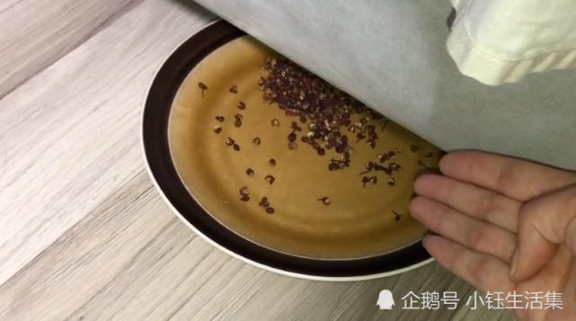 床底|不管家里有没有钱,抓紧在床底撒一把花椒,好多人不懂,早知早好