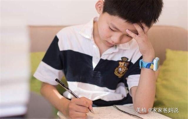 成绩|“请倒数第一名的家长发言”，妈妈三句话，让老师感到很惭愧