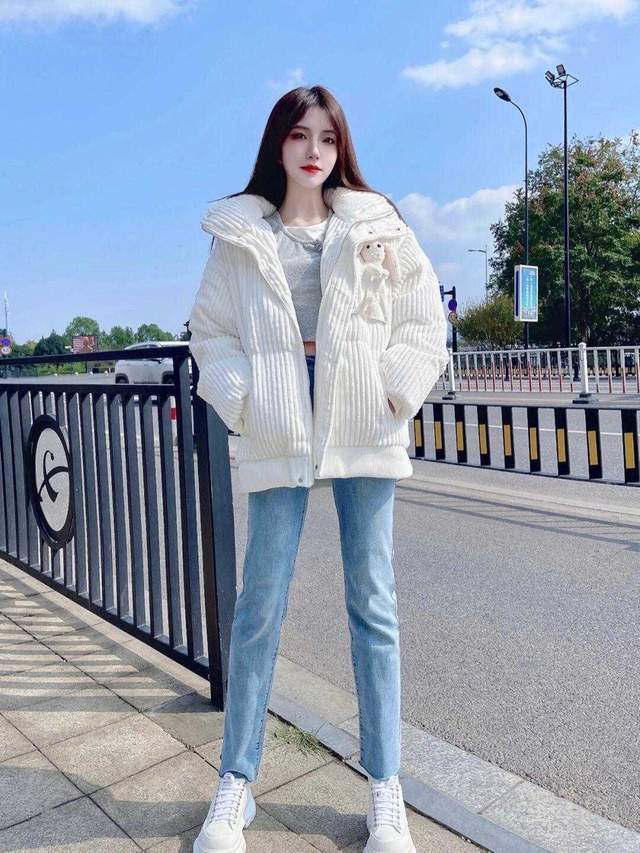 羽绒服 秋冬穿搭指南,普通女生也能把这几套穿出高级感,气质优雅又洋气