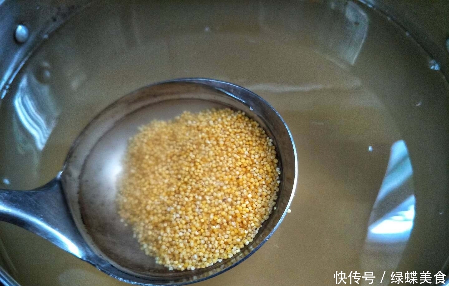 小米和它天生一对，隔天吃一次，孩子胃口好身体壮，上课不犯困