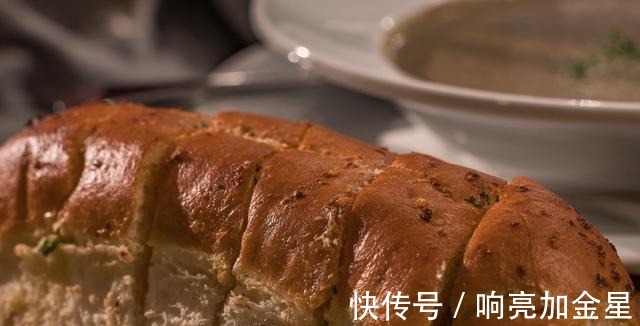 酵母,小苏打,泡打粉,碱面各有什么优点缺点,弄懂别再用错了!