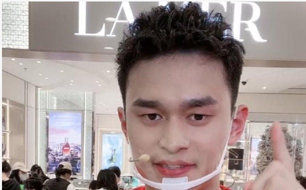 游泳赛场|离开游泳赛场吸金能力不减,孙杨直播带货3.5小时销售1200万
