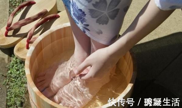 泡脚药|天然“泡脚药”被找到，水中加一点温经更通络，养生效果“赞”！