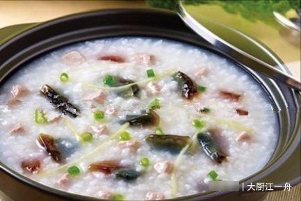 酱焖鲫鱼|聪明人去饭店，从不点这5道菜，价格贵还不卫生，厨师自己都不吃