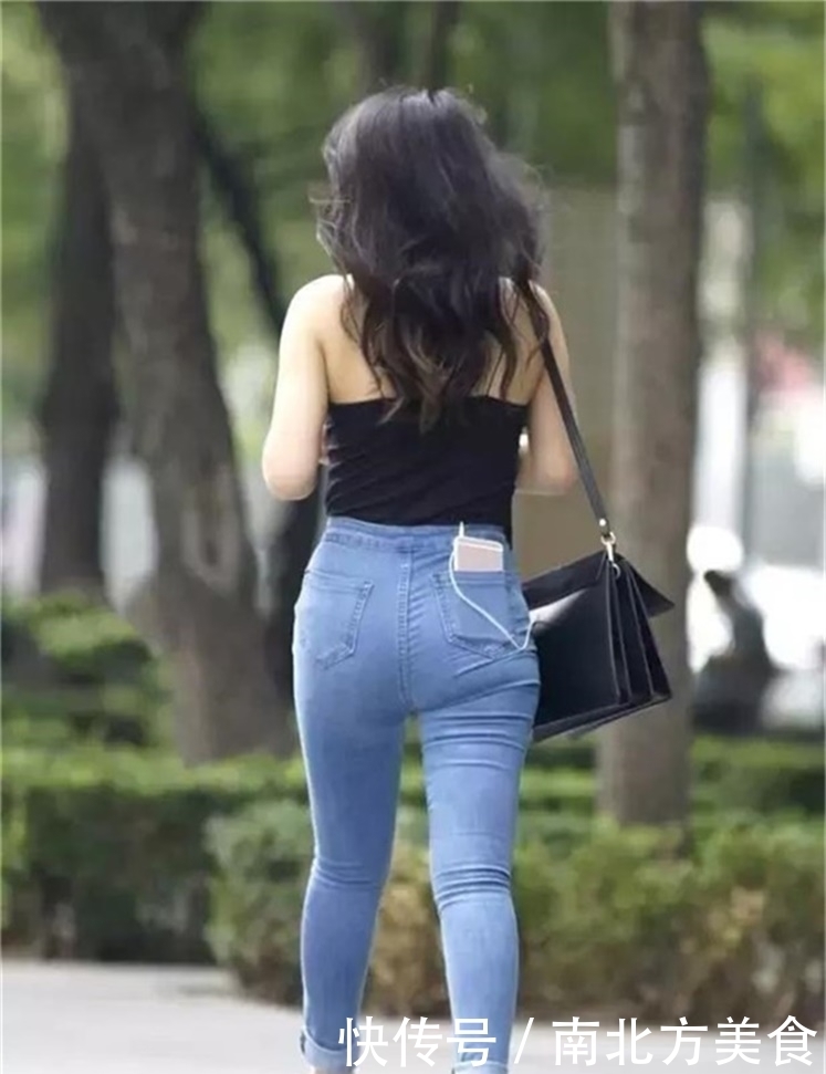 小姐姐|高挑身材的魅力小姐姐,时尚穿搭真是风情万种