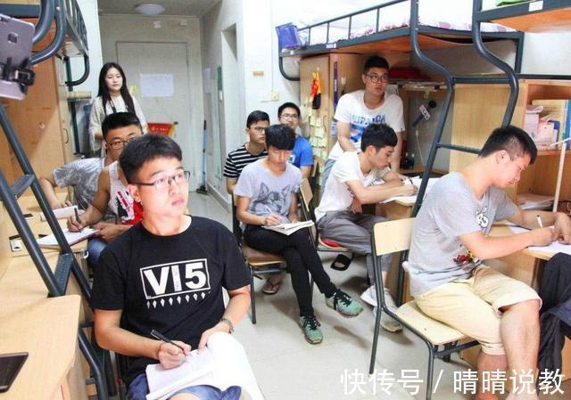 青春期|“无论如何不让孩子住校”,白岩松的建议,家长们别不当回事