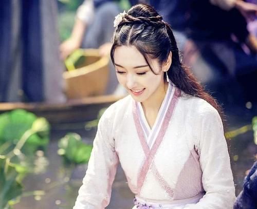 《浪姐2》宣璐淘汰哭到掉妆，节目组却故意怼脸拍，她用一招轻松救场