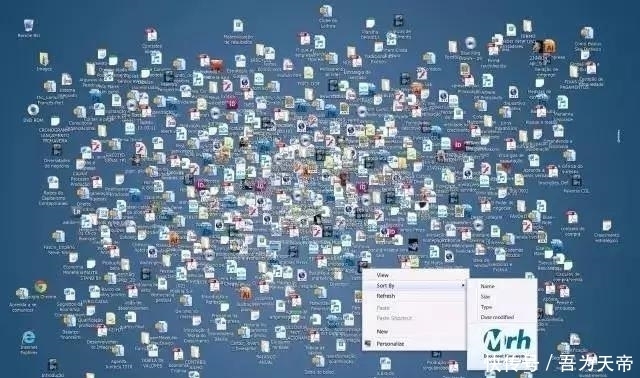 大神|看看大神们是怎么摆放桌面文件的吧,笑死我了