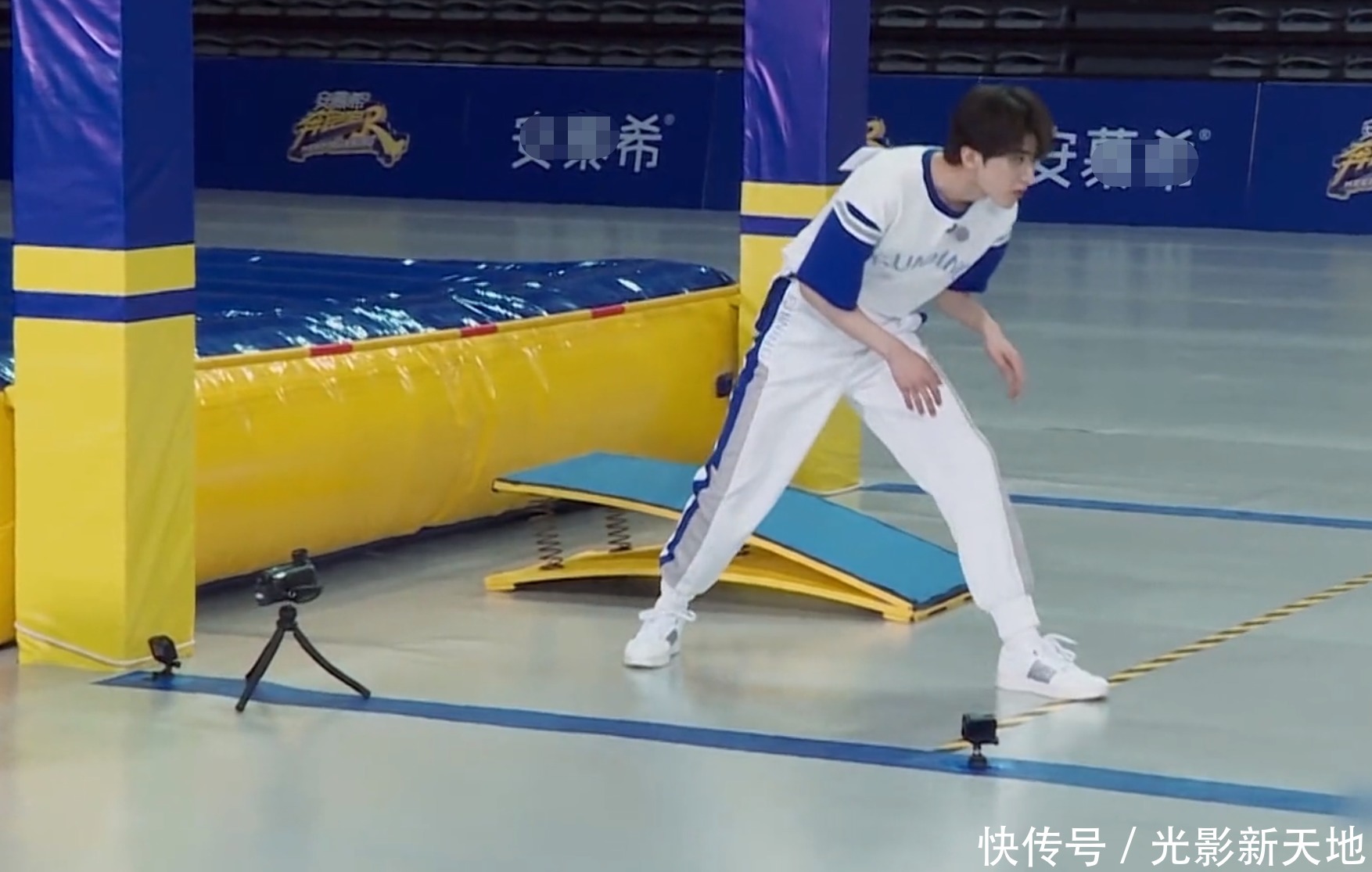 嘉宾|《奔跑吧》游戏环节被嘉宾吐槽,沙溢打圆场,angelababy划水