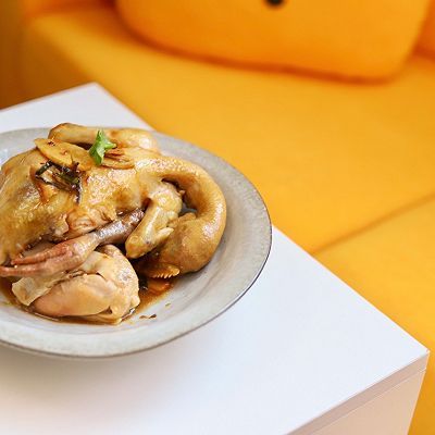黄栀子|不加一滴水，多汁鲜嫩：盐焗鸡