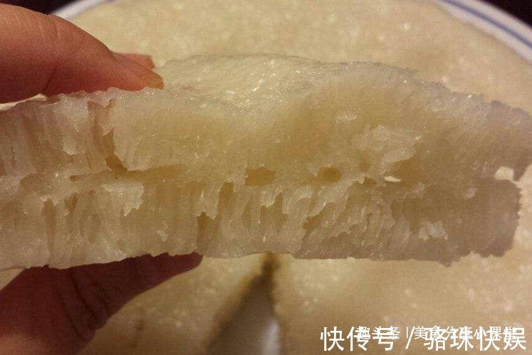 在家闲着也是闲着，不如动手试一下此种零食，只用两种食材，真香