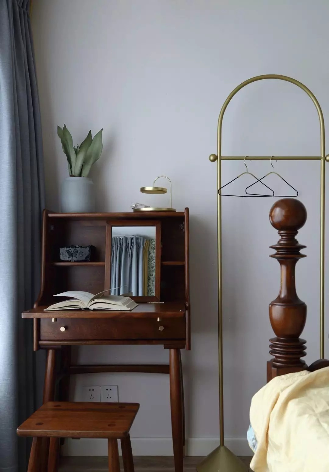 柜子|109㎡现代欧式混搭风,清新时尚又轻奢,小复古