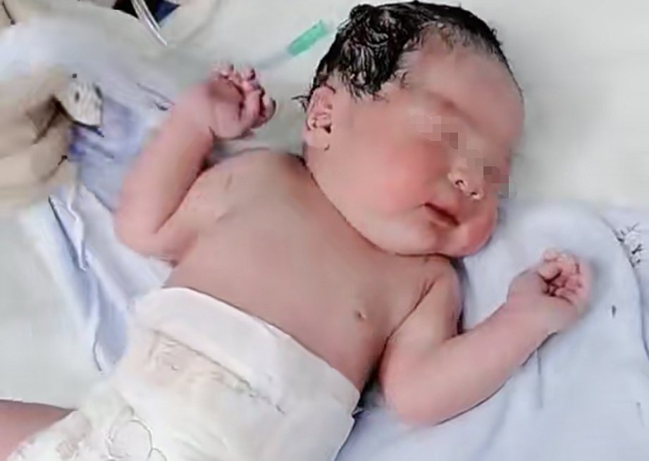 表妹|孕妈提前给肚子里的娃,准备什么样的衣服比较好?从三大方面出发