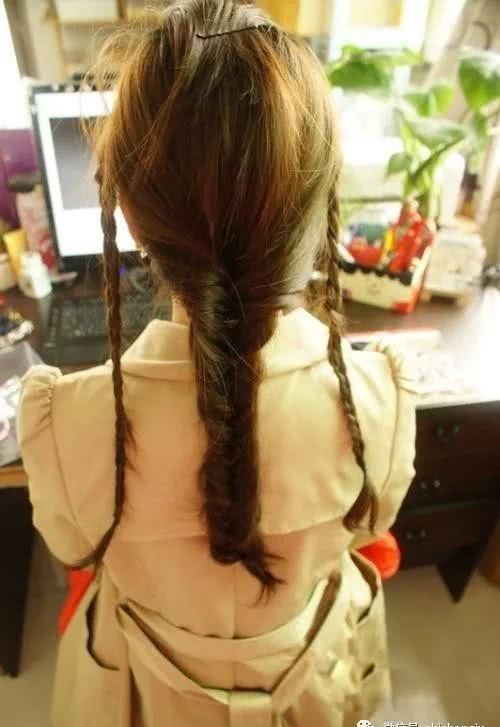 2款简单的长发发型扎法,让你瞬间变得美丽动人