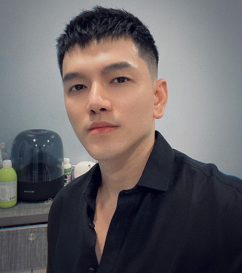 额头|男生留“过耳”发型太热了，不如剪这几款清爽造型，干净又帅气