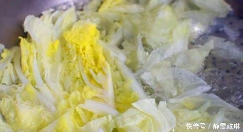 家人最馋这道菜,上桌香到流口水,十分钟就做好,老人孩子都爱吃