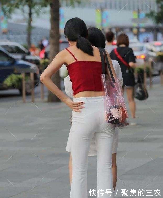 穿搭 自然随性的瑜伽裤穿搭更显大气时尚感,不同的款式风格,端庄大气!