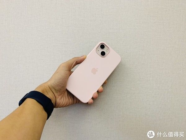 8p|给媳妇入手了一台猛男粉iPhone13