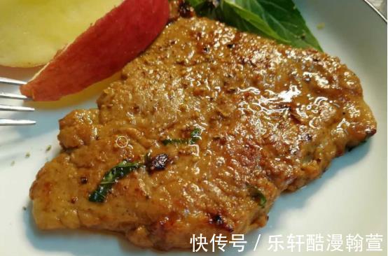 罗勒|猪肉最香的做法,不红烧不油炸,简单一煎出锅孩子抢着吃