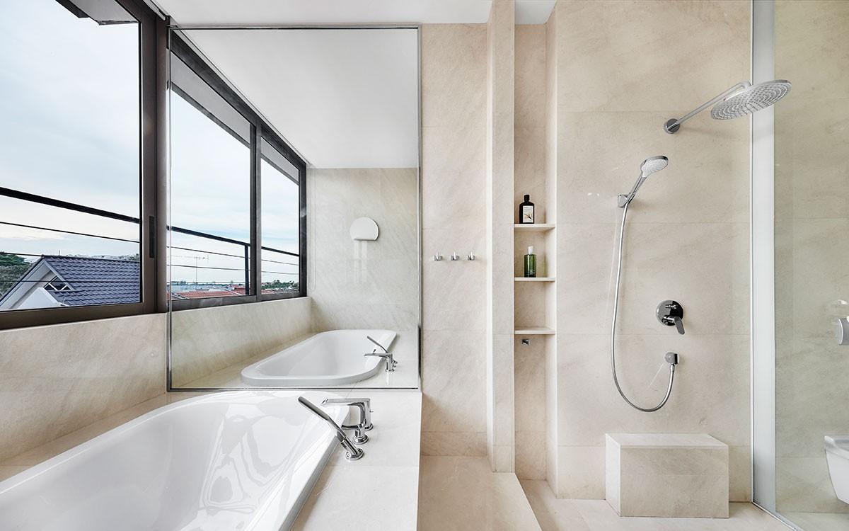 淋浴房|这套2层别墅抢尽风头,院子铺砖造景,高端清雅,自建别墅的榜样