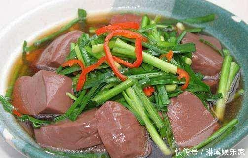 猪血|吃完猪血,就拉黑便,对身体健康是利是弊听听健康专家怎么说