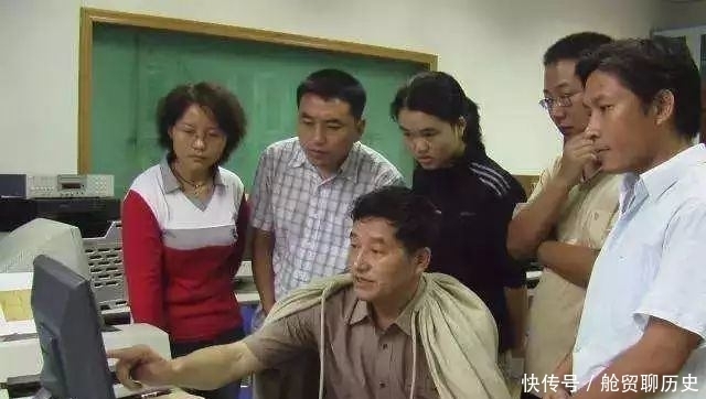 计算机|沙马拉毅:让1165个彝文字符在屏幕上“重生”