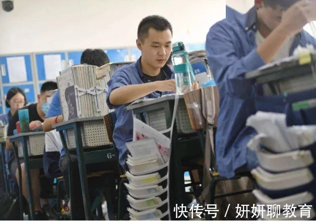 85大学“档次排名”出炉,人大排名有争议,浙大、南大在第二档"